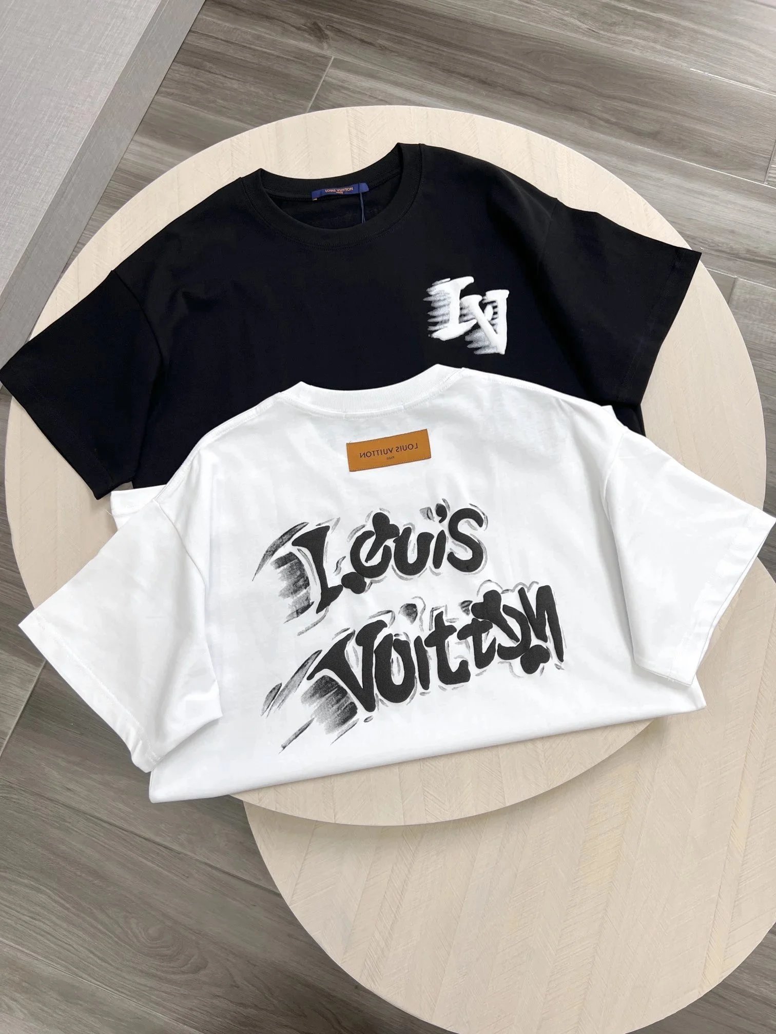 LV Short Sleeve T-Shirt
